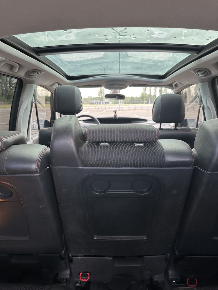 Срочно! Renault Espace 2010 року, 2.0 дизель МАКСИМАЛЬНА комплектація