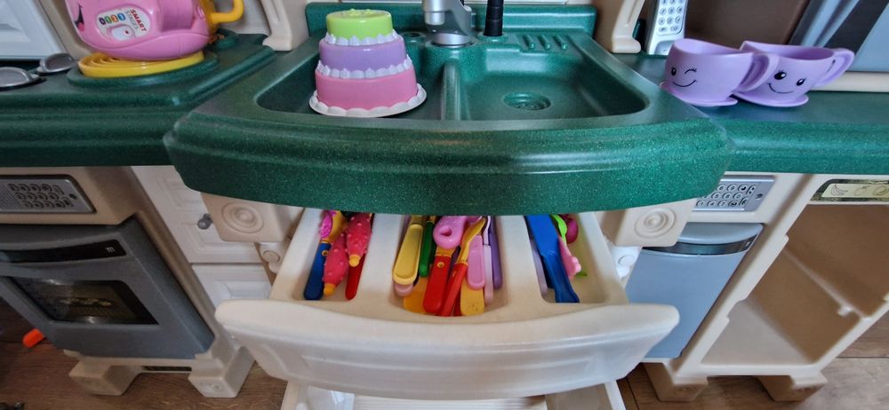 Kuchnia do zabawy Step 2 Deluxe