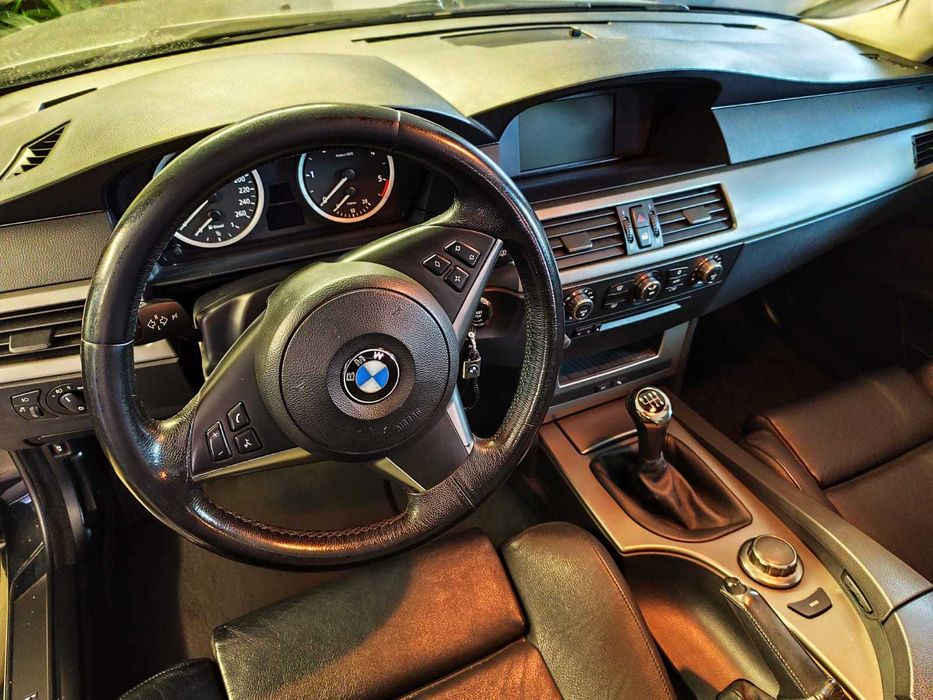 NEGOCIÁVEL - BMW 520d Touring (Nacional) – Pack M