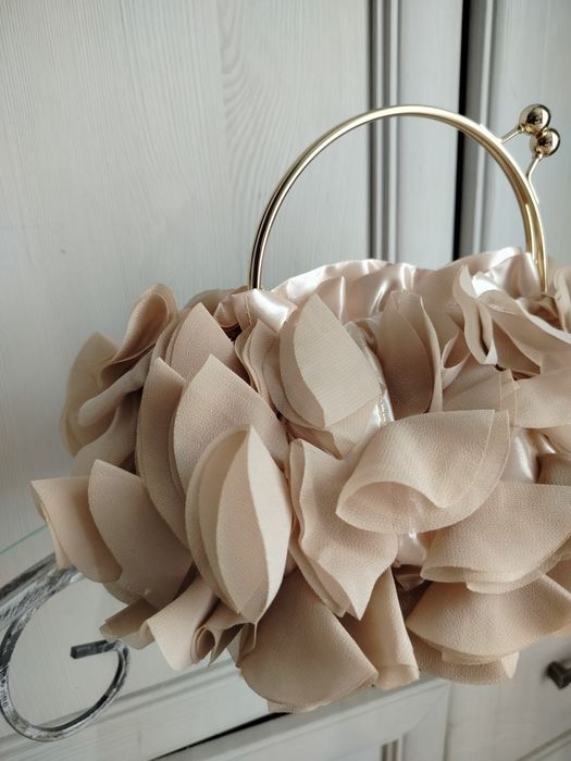 Cudna nude beżowa torebka kopertówka wizytowa ślub wesele chrzciny bal