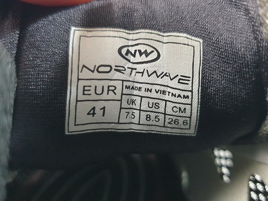 Nowe buty kolarskie, rowerowe Northwave Sonic 2 Plus, Prawy 40, lewy41