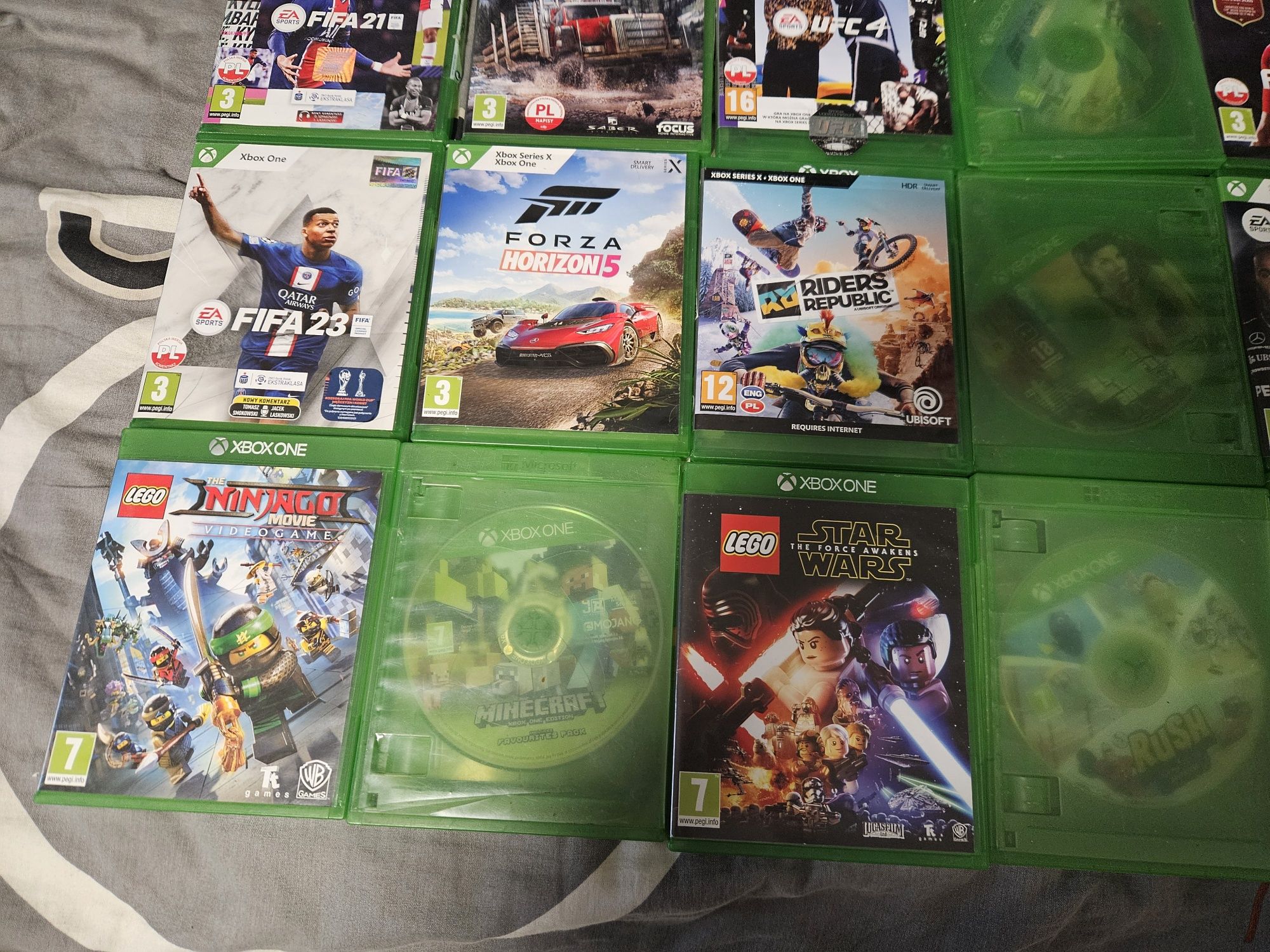 Sprzedam!! Konsole XBOX ONE S Z 2 PADAMI Z SERI SERIES  i 20 grami