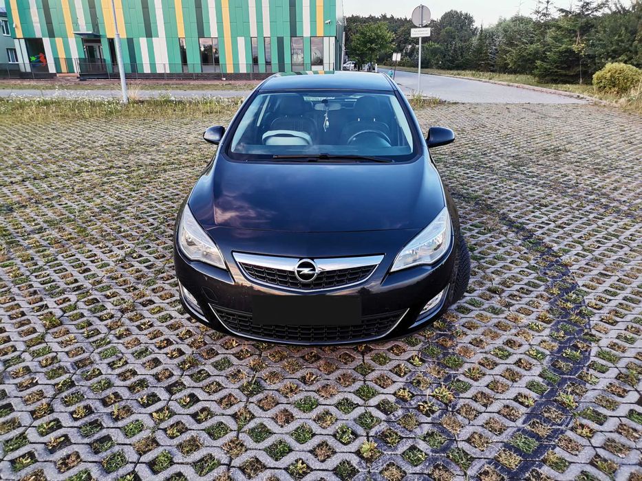 Opel Astra J 2012 r