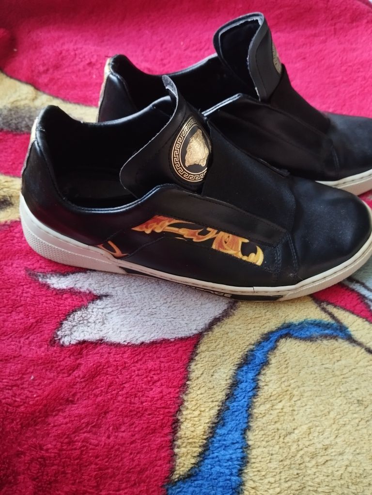 Кожаные туфли VERSACE ,оригинал