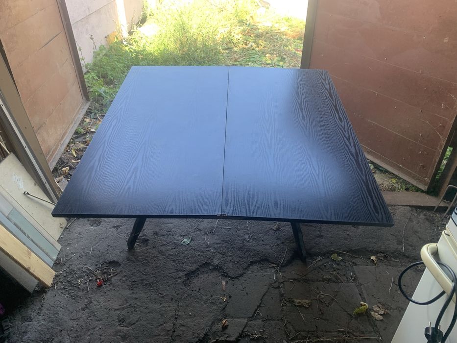 Продаю гарний стіл