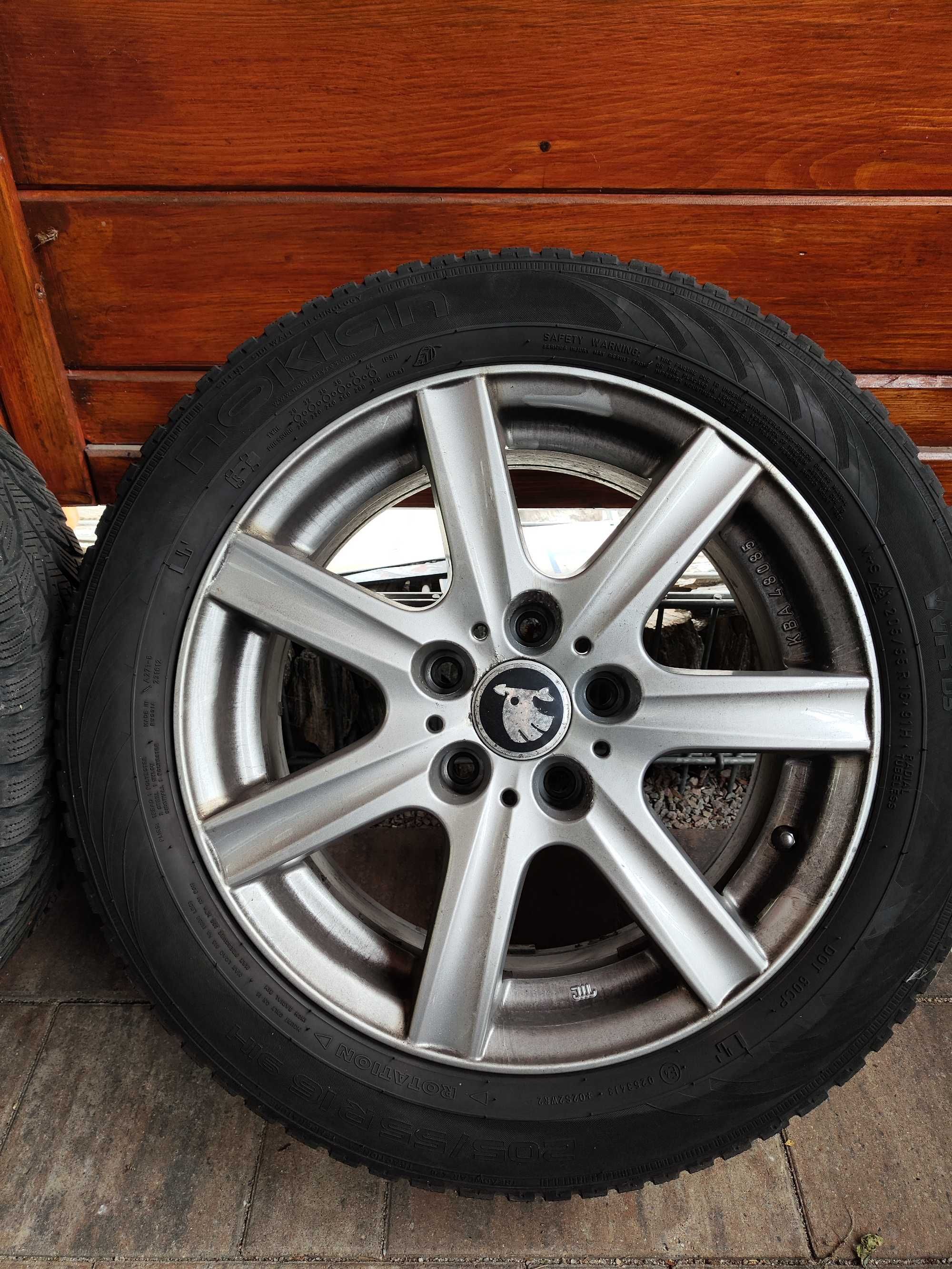 (Rez) Felgi 16 7Jx16H2 ET38 + Opony Zimowe Nokian 205/R55/16 91H2