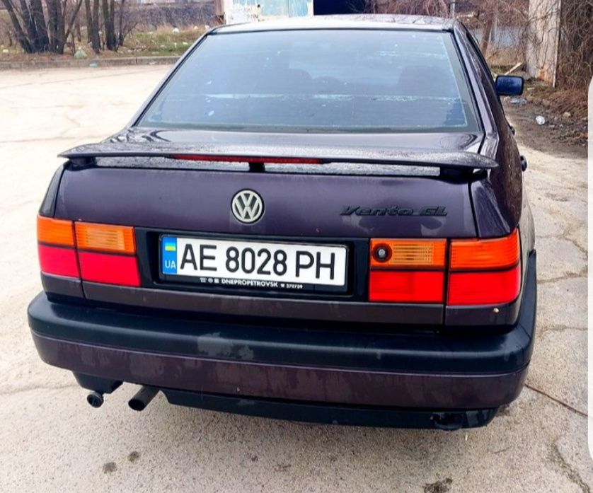 Продам машину Volkswagen Vento 1993 2450$ Запорожье