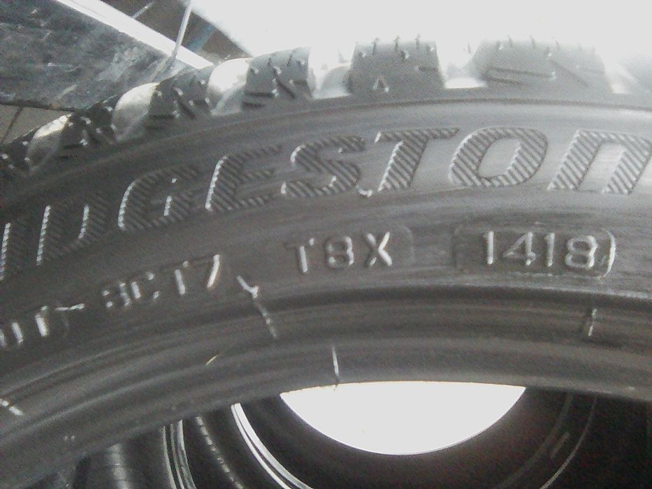 Продам пара, зима, Bridgestone Blizzak LM 001, 225 40 18 92V, 2018 год