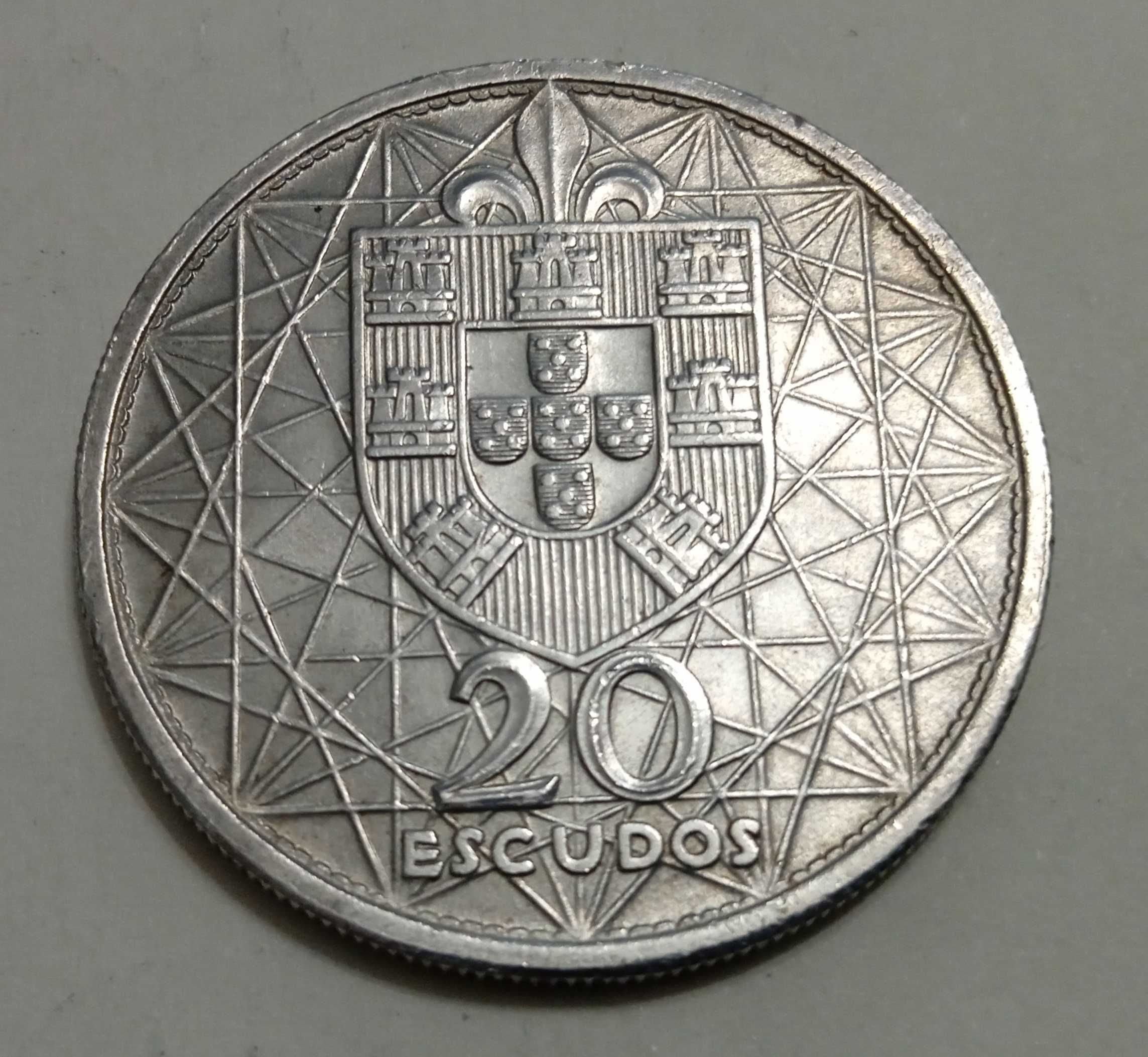 Moedas 20 escudos de 1953, 1960 e 1966