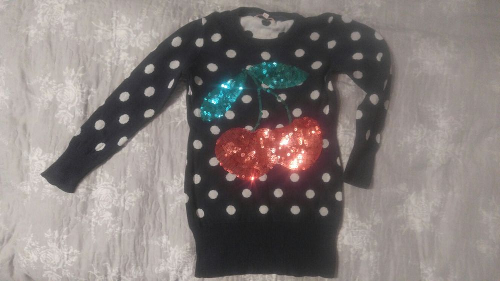 Dłuższy sweterek cekiny 5-6 lat