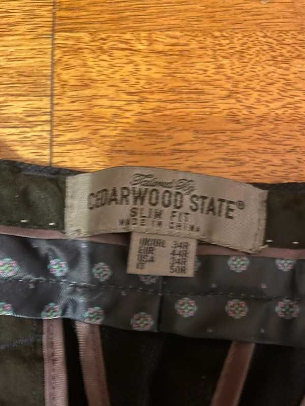 Fato azul 36R e 34R Cedar Wood State