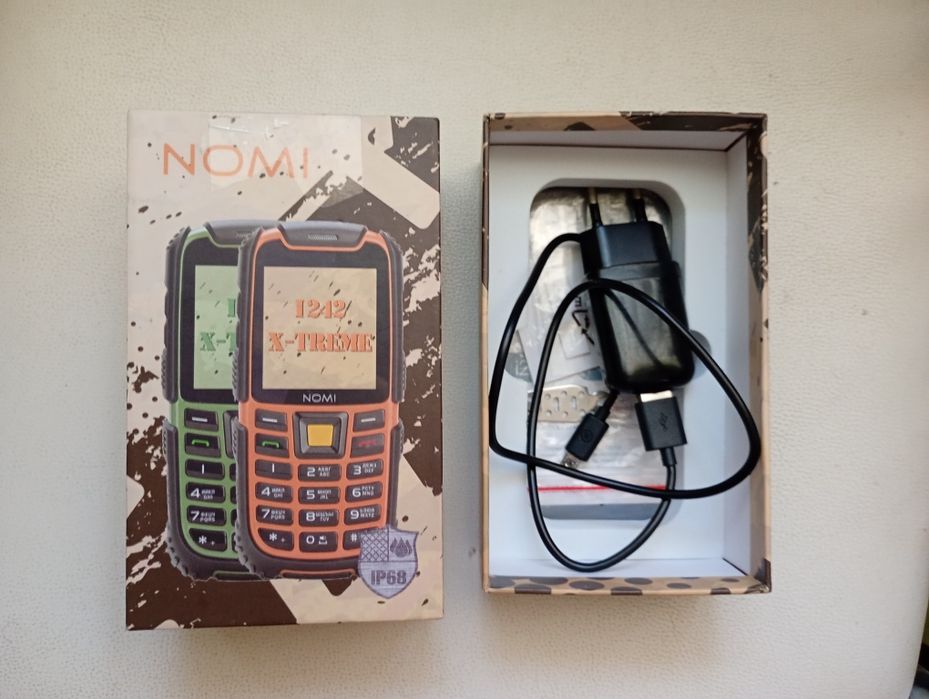 СДМА "Telit" із зарядним пристроєм .