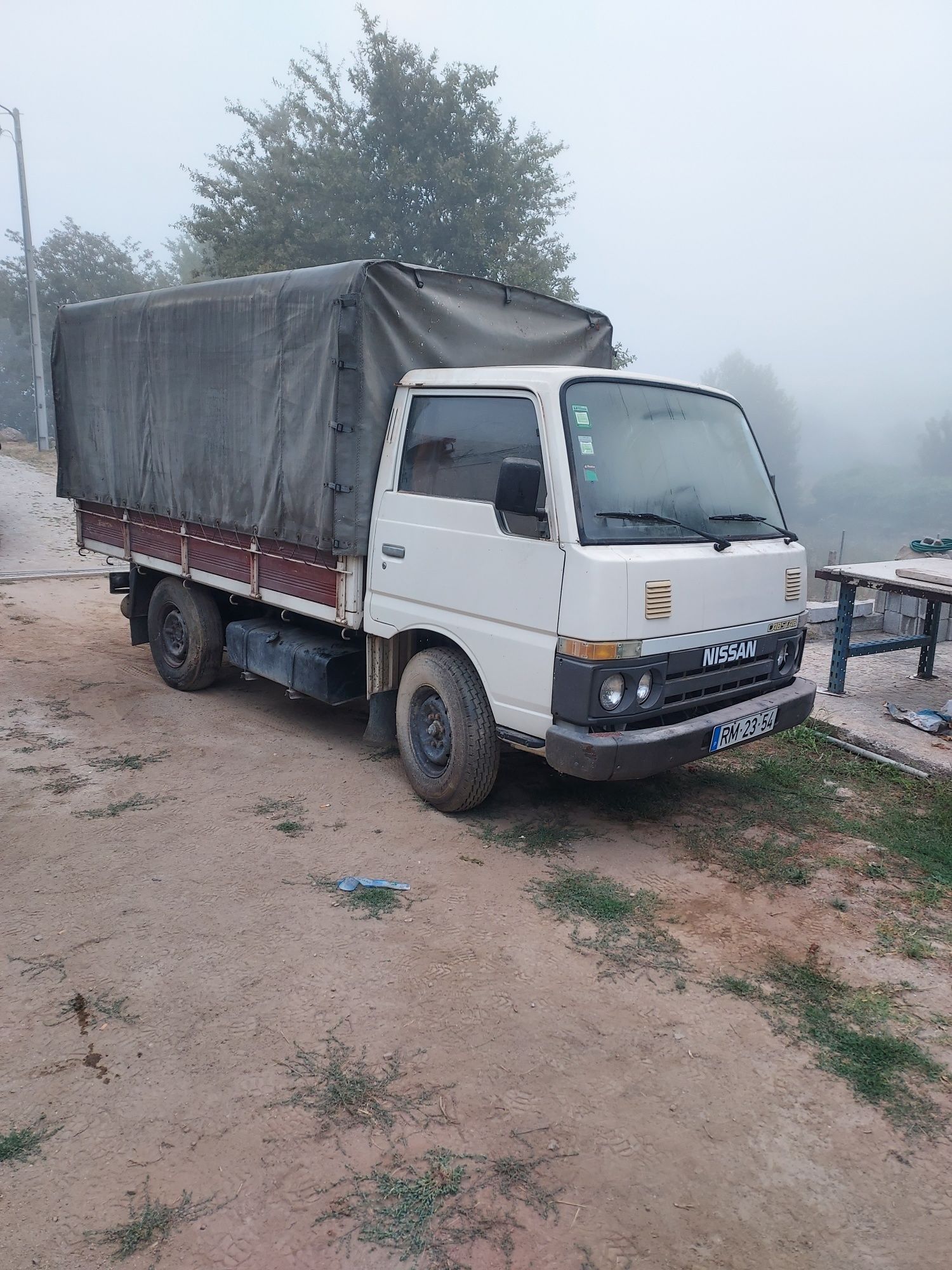 Nissan cabstar 1987