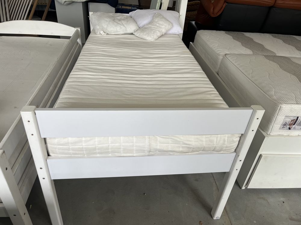 Drewniane łóżko białe 90x200 cm materac komplet dowóz