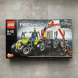 LEGO 8049 Technic Traktor z ładowarką kłód