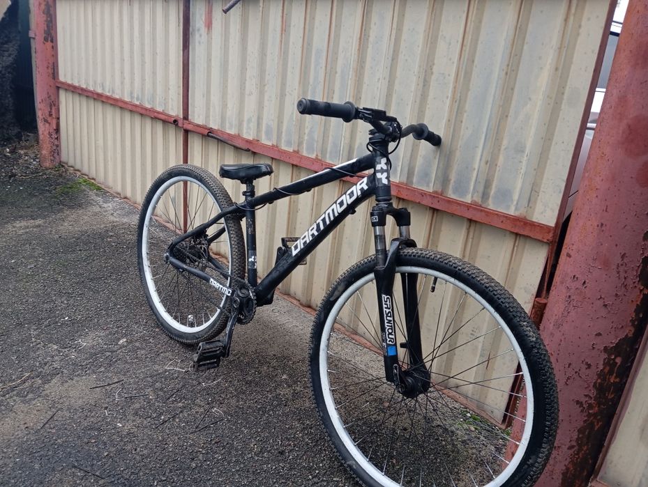 Велостпед дьорт стріт