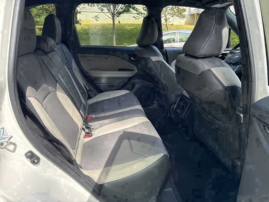 Subaru Forester Limited Crossover      2025