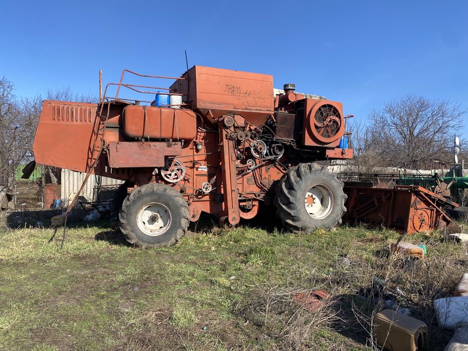 Дон-1500А. Комбайн Дон-1500