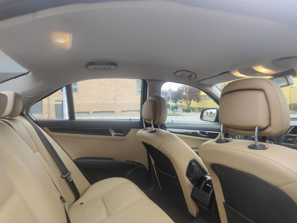 Mercedes C220 Caixa Automática