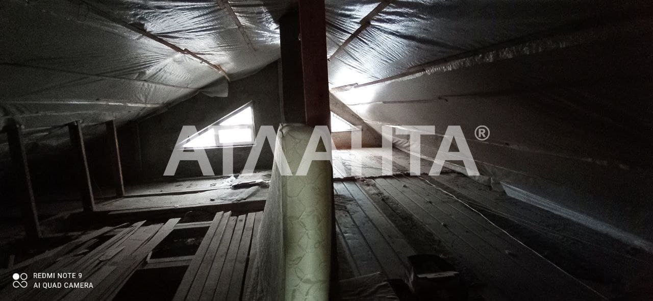 Просторная усадьба на берегу пруда в селе Великий Дальник