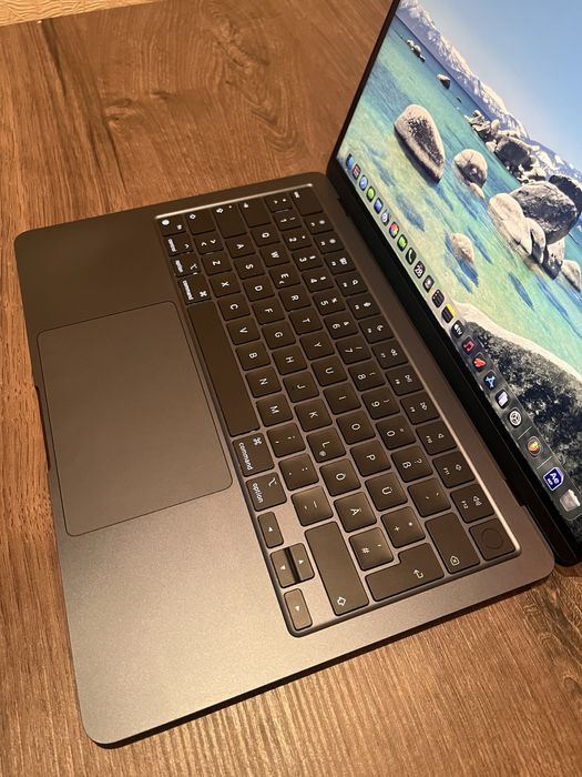 Macbook air m3 16/256 (описание)