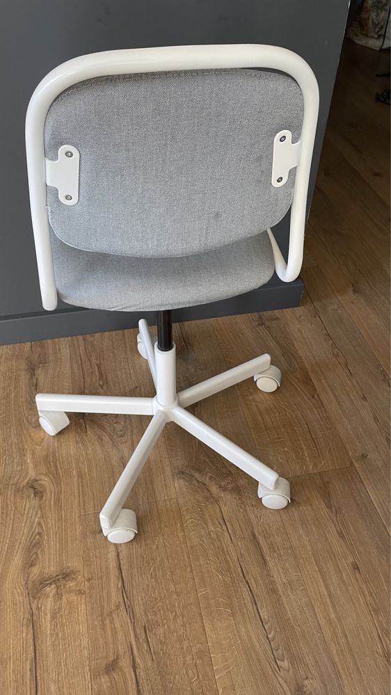 Krzesło obrotowe rezerwacja - dziecięce - do biurka Ikea- Orfjall