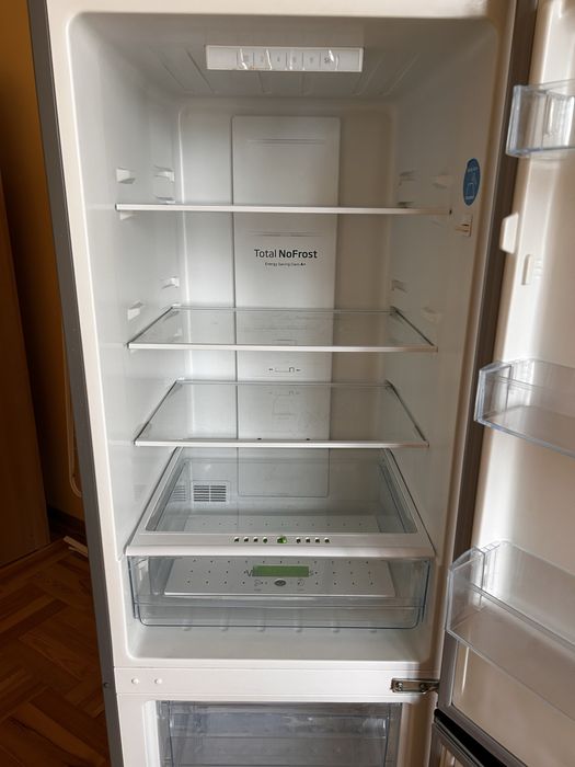 Lodowka Amica pojemność 231 l