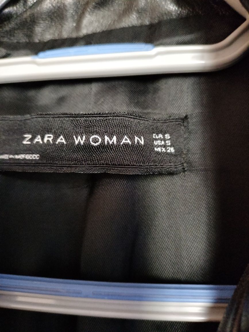 Пальто Zara жіноче