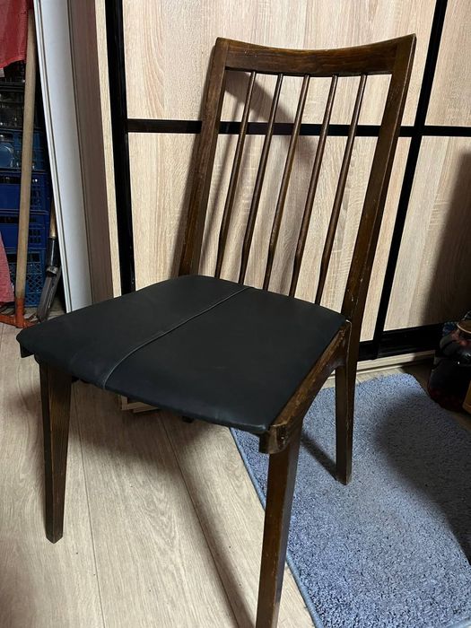 Стілець дерев'яний