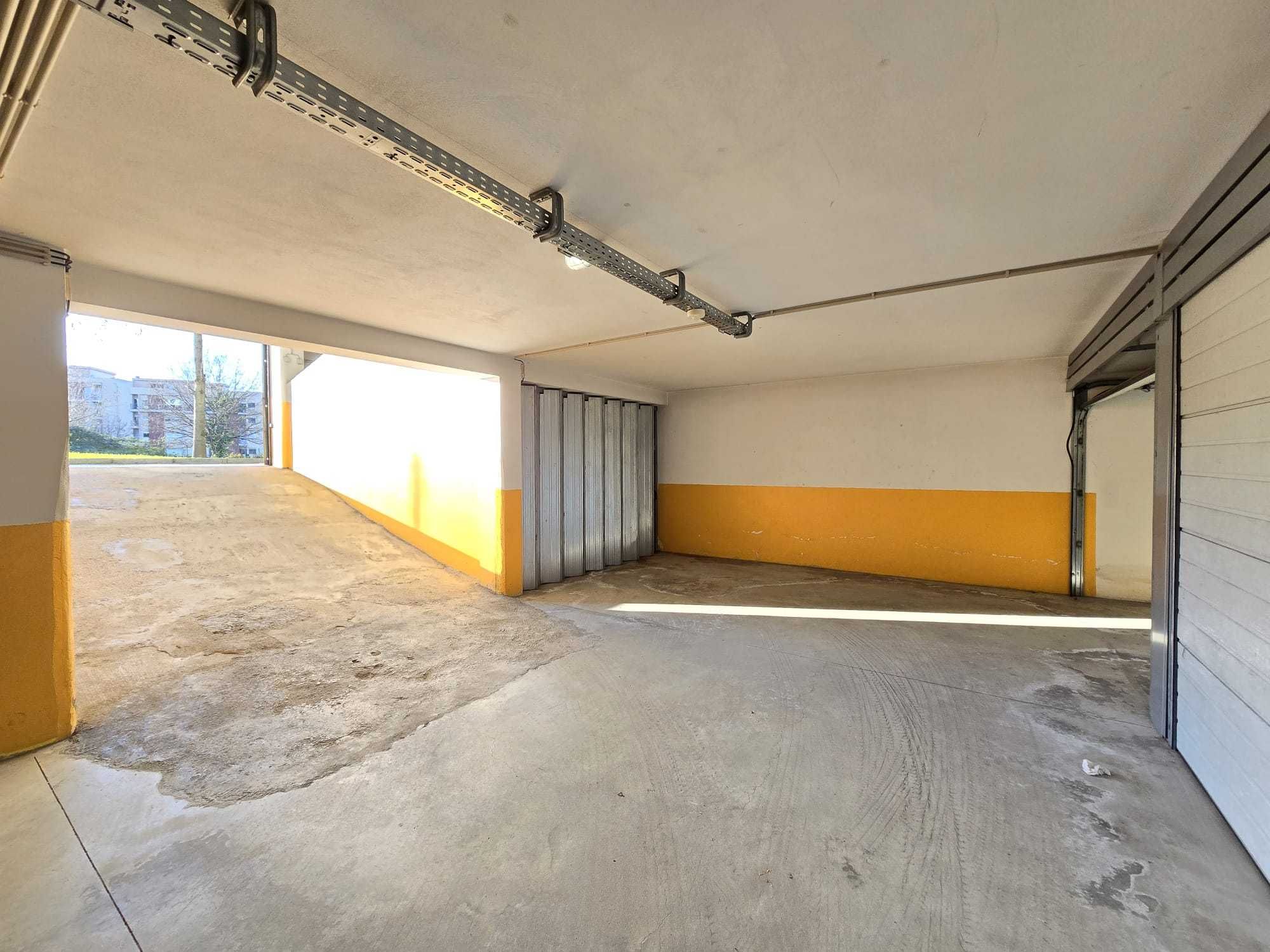 Arrendamento de garagem 
Nogueira - Fraião - Lamaçães
Braga