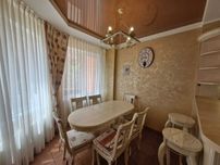 Радужный массив    Продам   трехкомнатную квартиру   с ремонтом