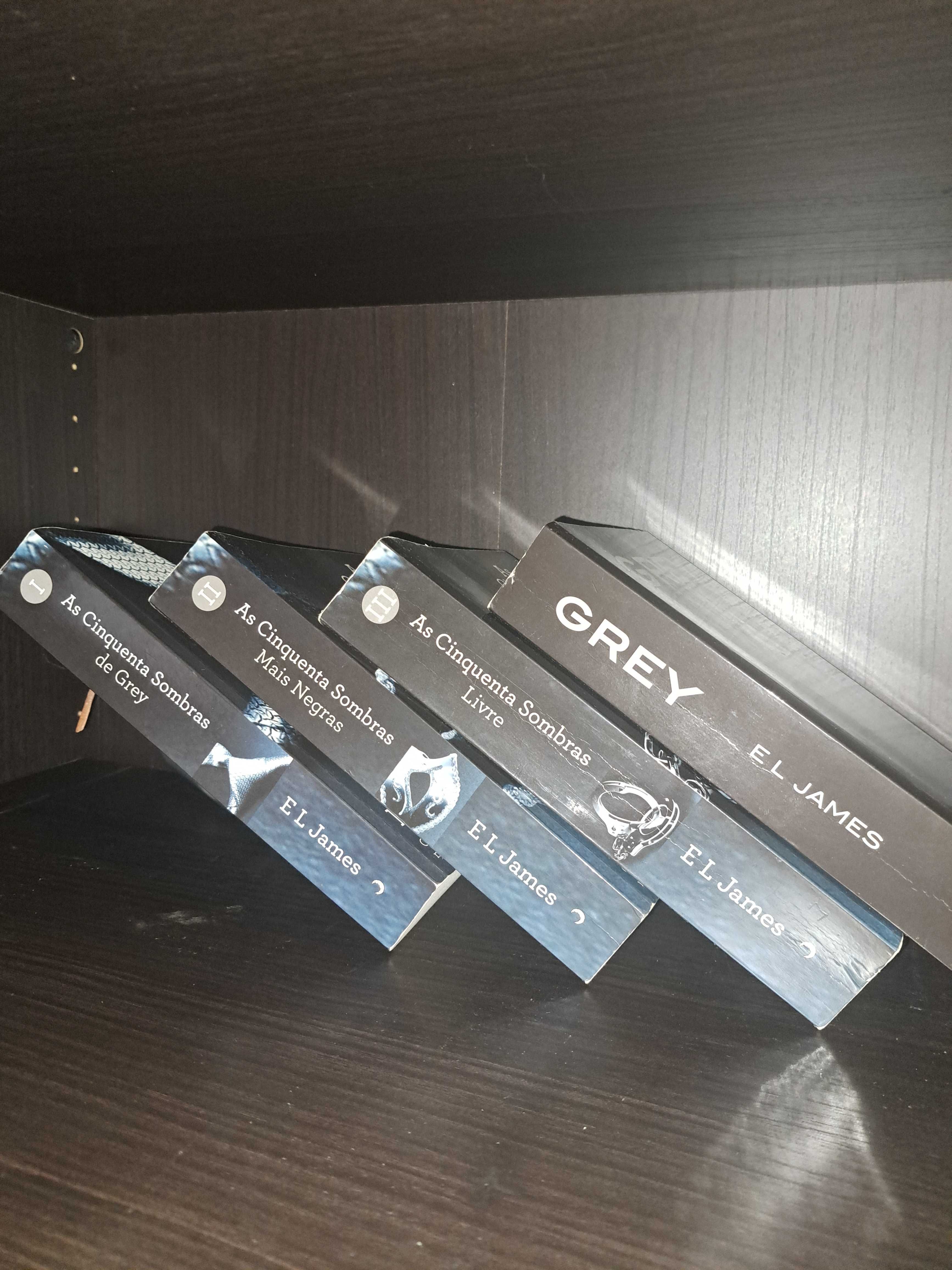 Livros triologia As Cinquenta Sombras de Grey, de E. L. James + GREY