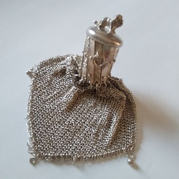 Bolsa porta moedas em prata