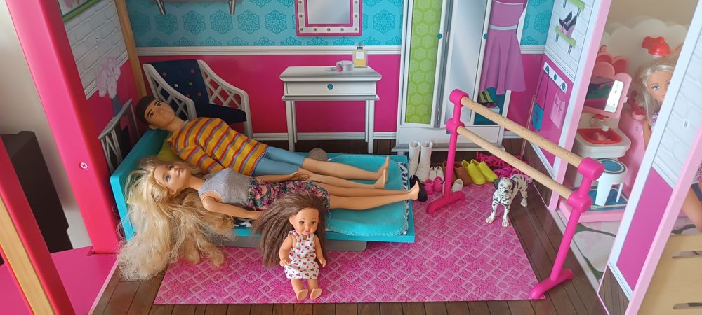 Casa de bonecas estilo barbie