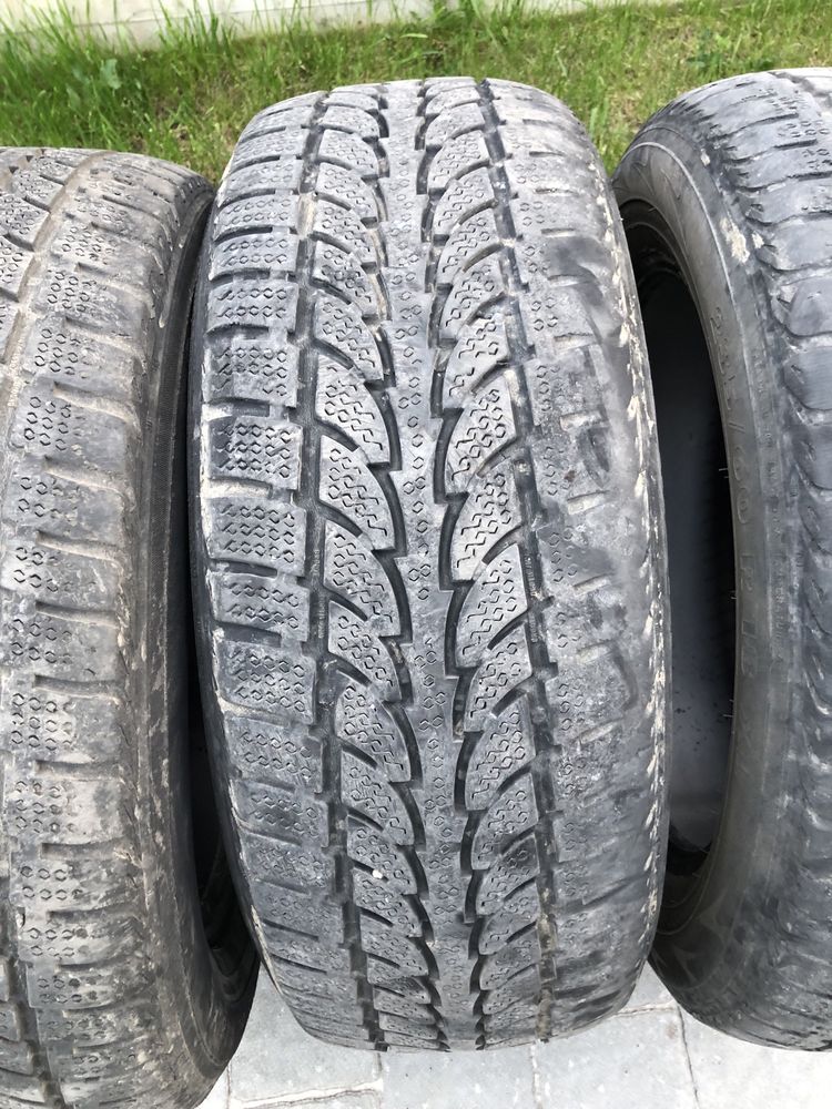 Шини резина б/у 235/60R18