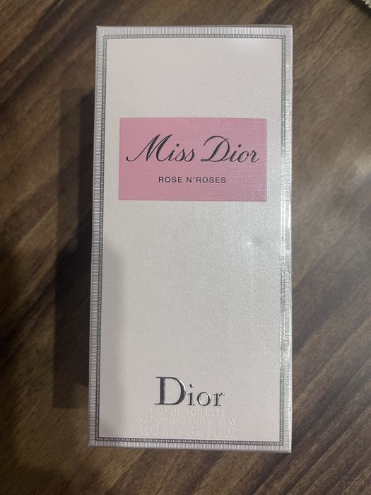 Туалетна вода Miss Dior Rose N'Roses