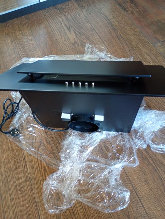 Sprzedam nowy okap kuchenny Amica 60 cm