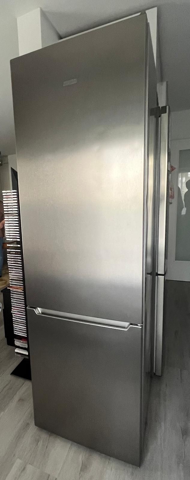 Combinado Zanussi de 201 cm