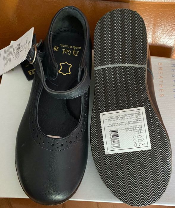 Sapatos em pele genuína azul escuro (nº28 ao nº34)