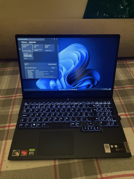 Portátil Lenovo 2021