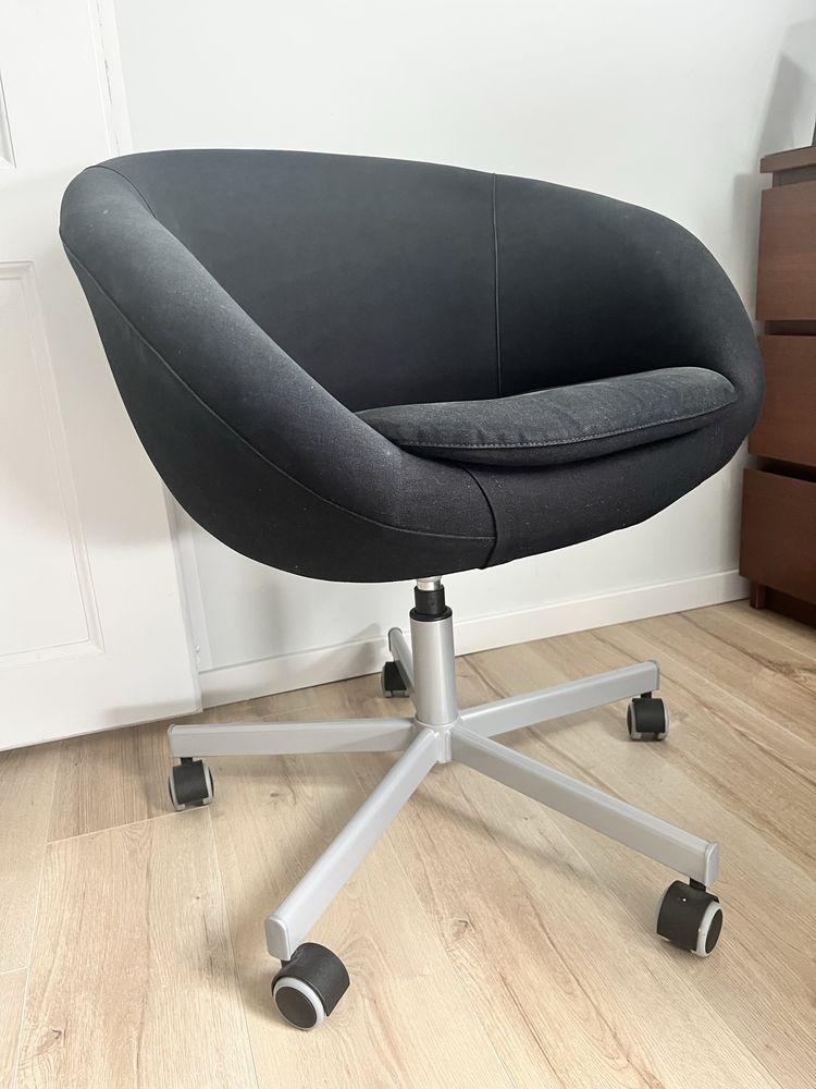 Fotel obrotowy Ikea Skruvsta