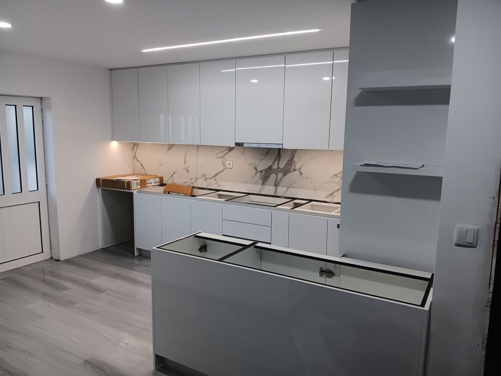 Quarto para arrendar a raparigas estudandes