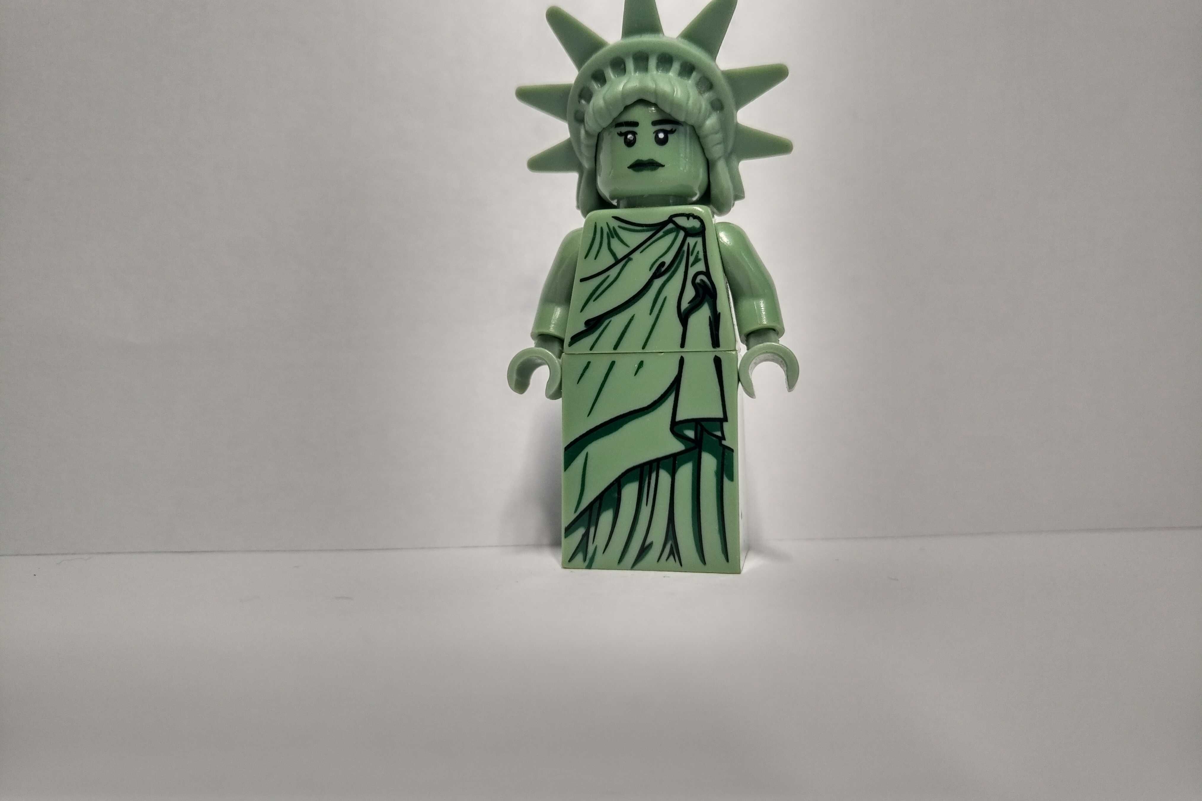 Lego CMF figurka col084a	Lady Liberty, Statua Wolności