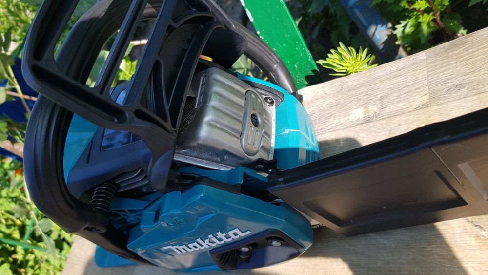 Бензопила цепная Makita EA3600F40B