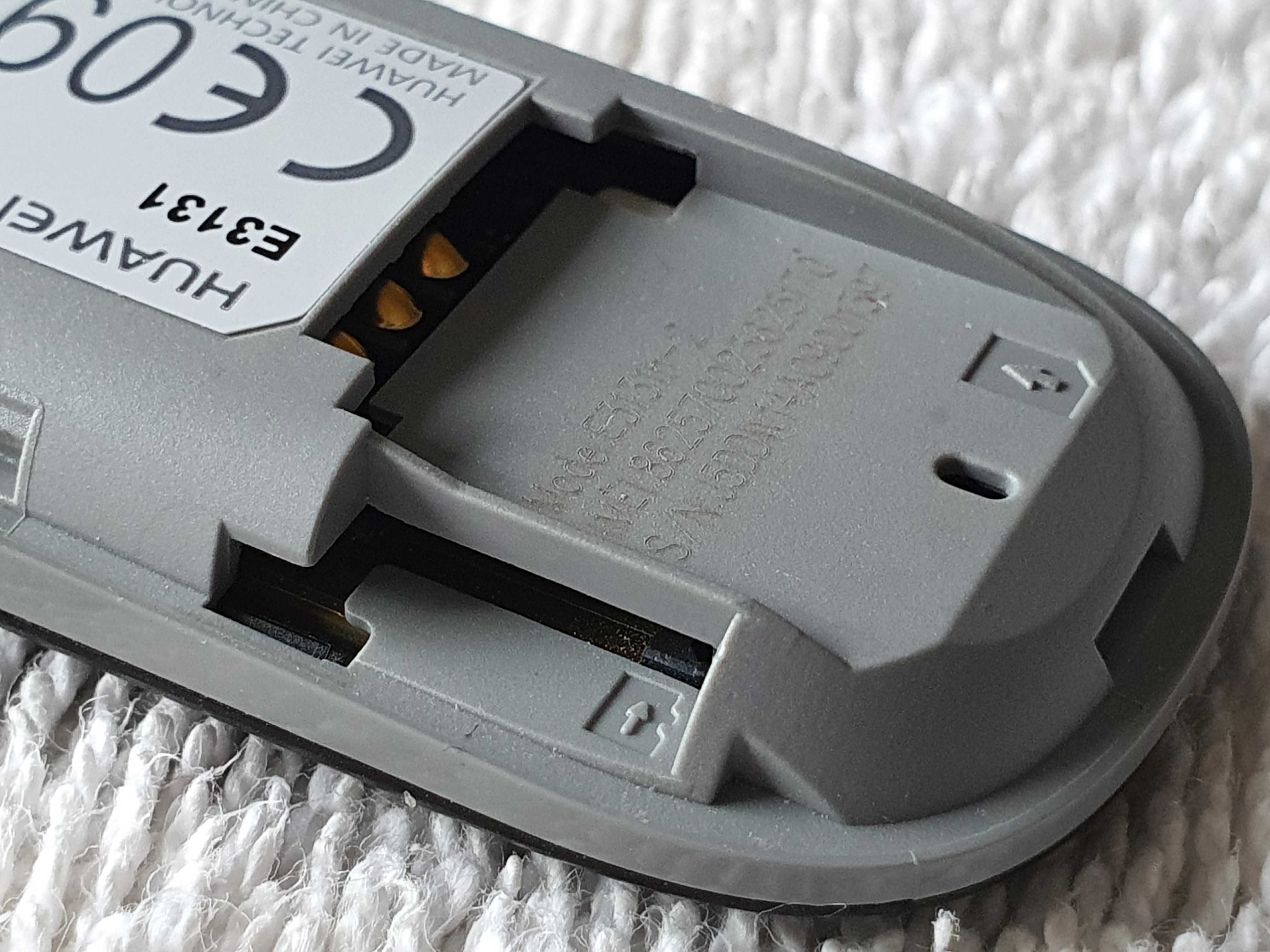 Modem USB HUAWEI z funkcją pamięci masowej modem od Aero2 na kartę SIM
