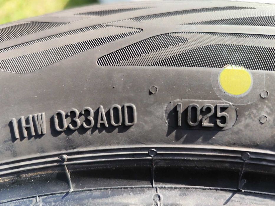 Opony letnie Continental EcoContact 6 215/55 R17 V