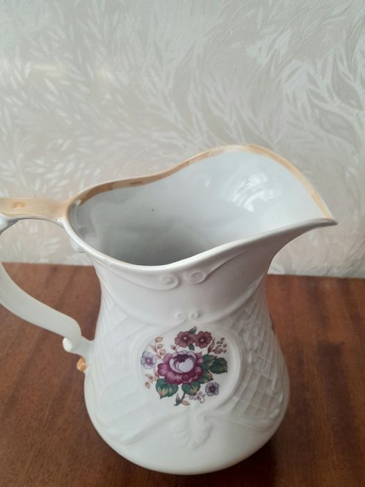 Наборы посуды из фарфора