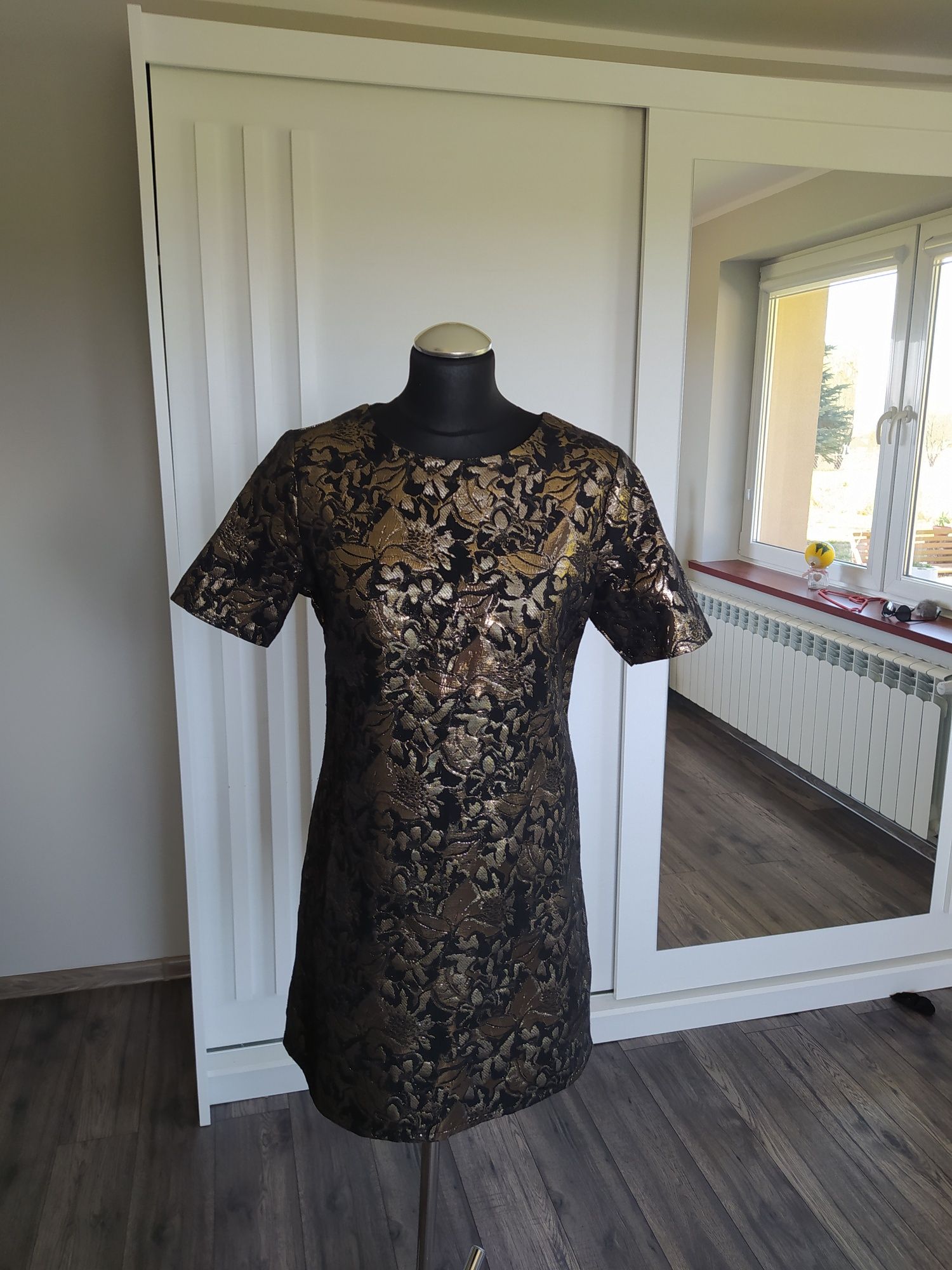 Sukienka trapezowa złota sylwestrowa missguided mini midi tunika h&m