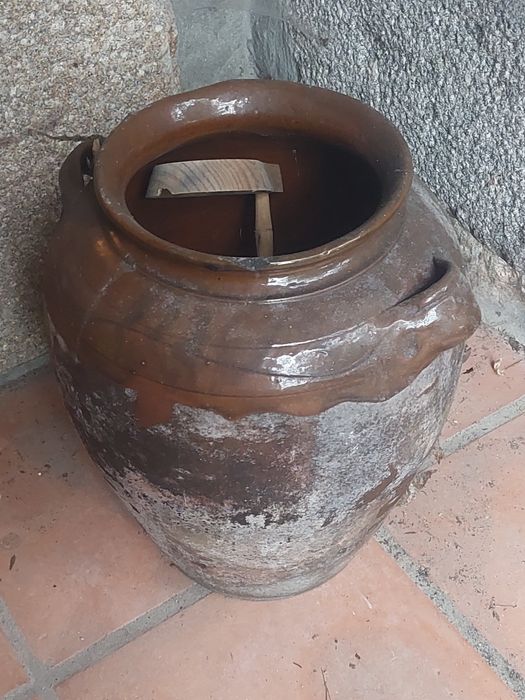 Pote para curtir azeitonas