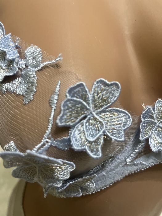 Сексуальний, неординарний бюстик